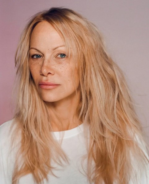 Pamela anderson meikkityyli